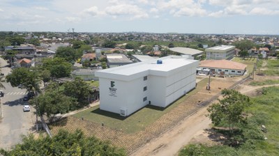 Bloco com 16 Laboratórios do Campos Guarus (2018). Origem da Receita: Recurso Extraorçamentário SETEC/MEC (R$ 3.450.909,93).