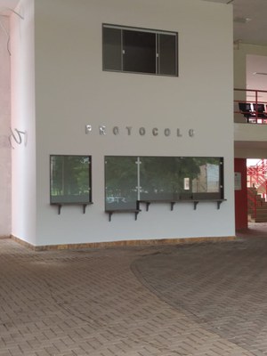 Construção de protocolo e reforma nas calhas metálicas no Campus Santo Antonio de Pádua (2019). Valor: R$ 143.730,93.