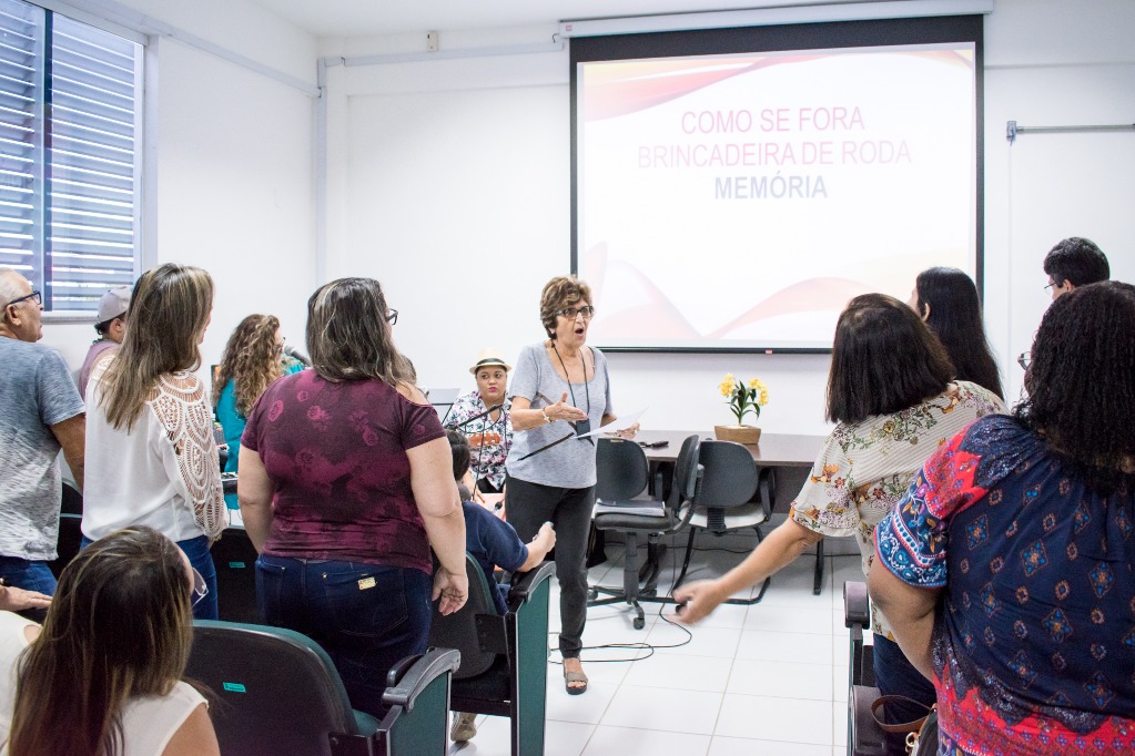 Encontro com os aposentados em 26.04 (19).jpg