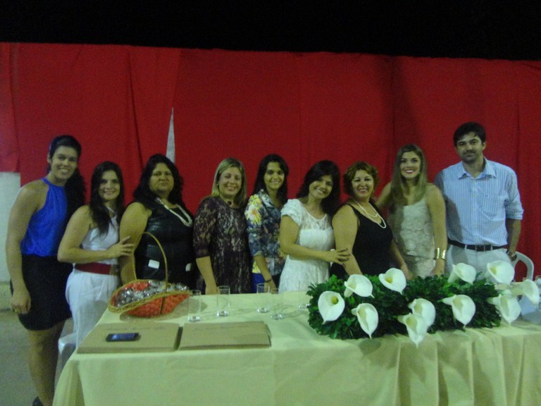 Foto 16 – Formatura das Alunas do Programa Mulheres Mil em Cambuci (foto com as assistentes sociais dos municípios de Cambuci, Cardoso Moreira e Itaocara - 2013).