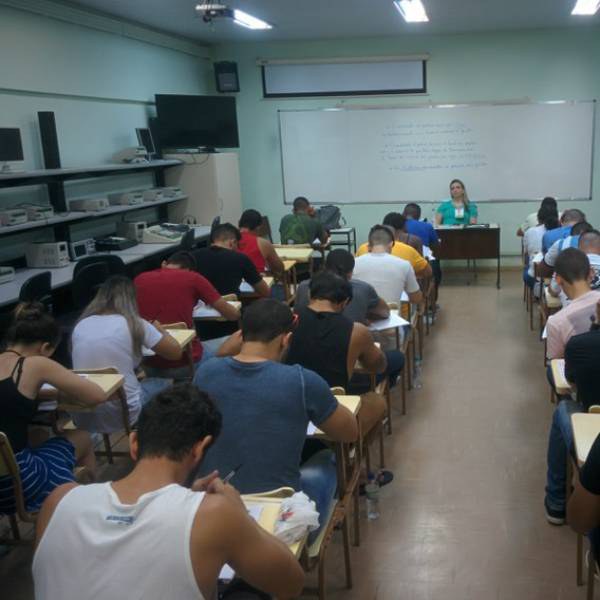 Provas para cursos técnicos e superiores do IFF serão aplicadas neste domingo, 14