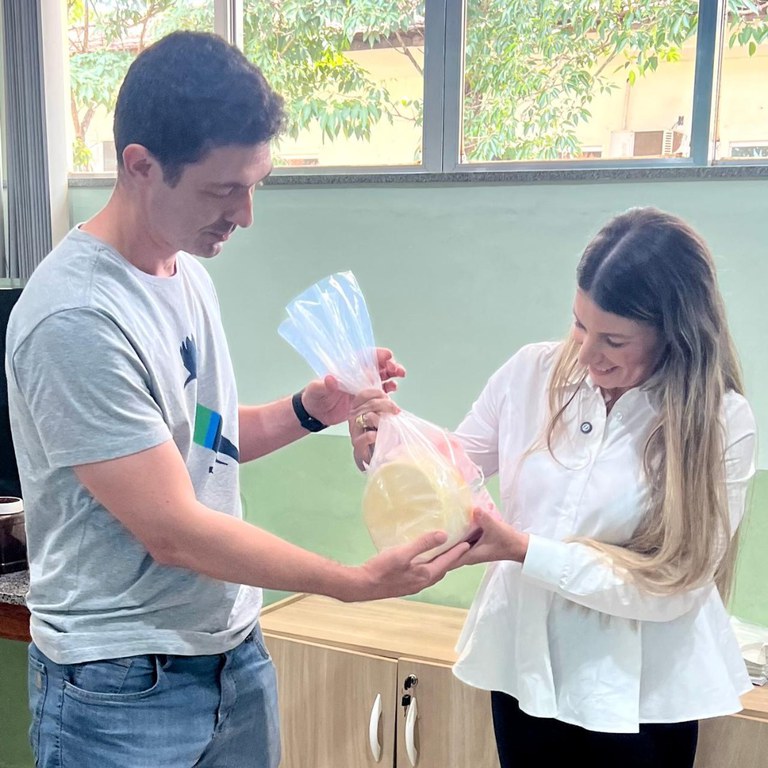 Visita Caroline Faperj