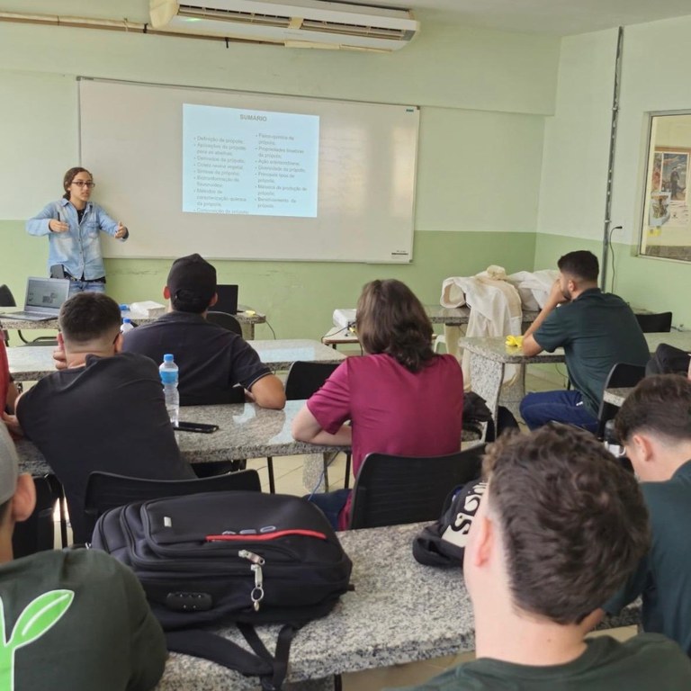 Curso Boas Práticas de Beneficiamento de mel e própolis