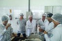 No Laboratório de Laticínios, produtos e subprodutos do leite, como queijo, foram produzidos durante as aulas práticas.