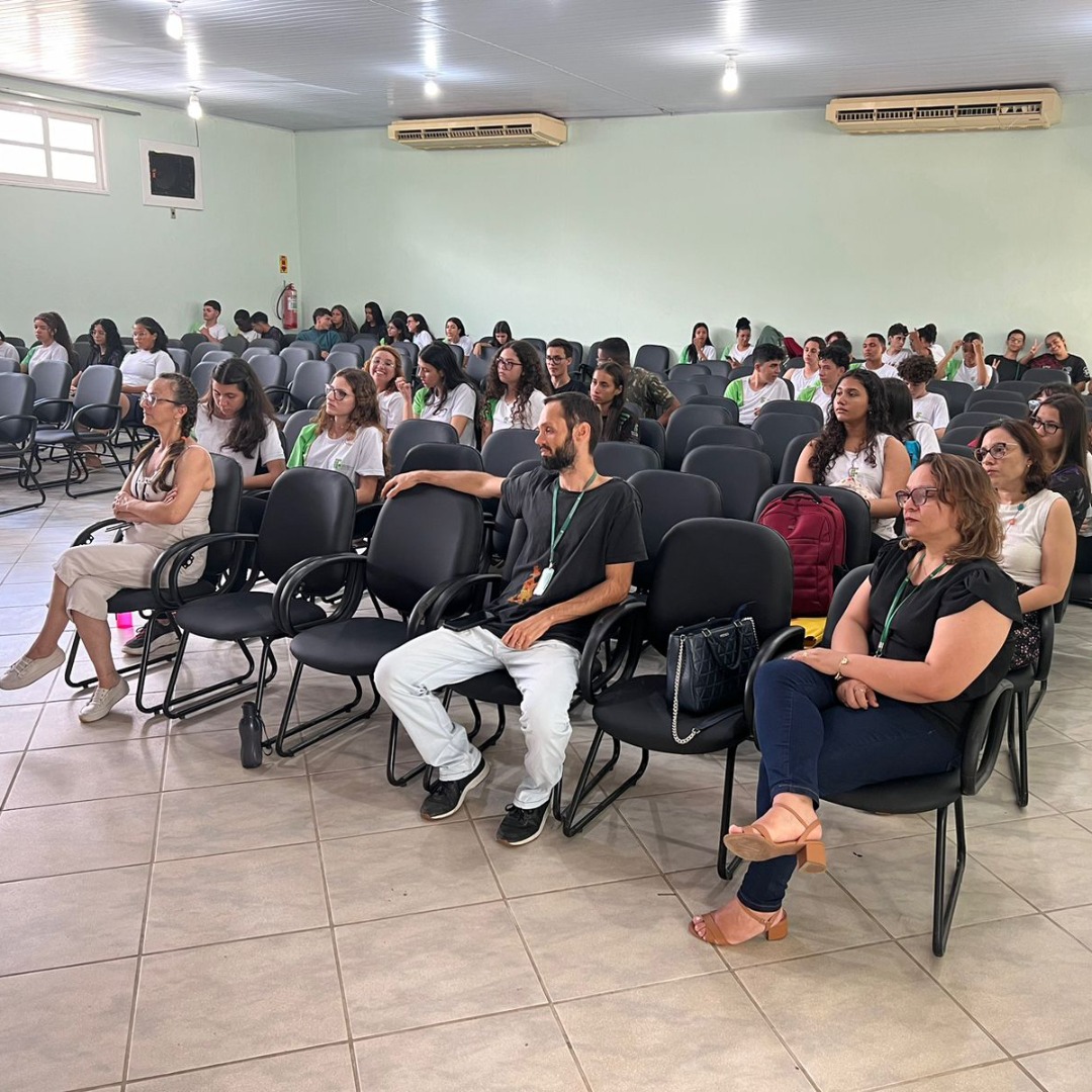 Projeto Educa Saúde IFF realiza palestra sobre Câncer de Mama