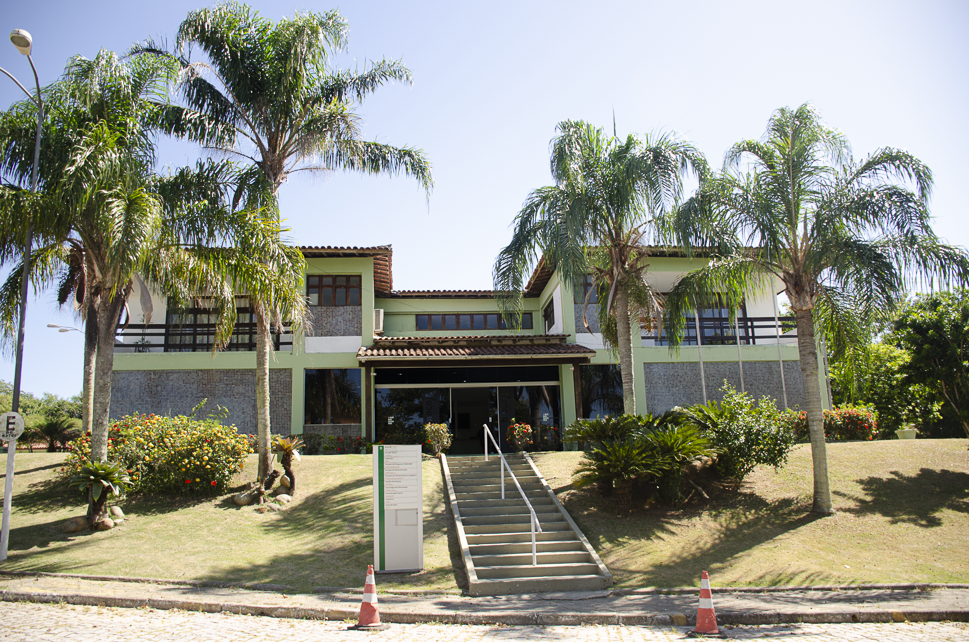 Fachada do Bloco A do Campus Cabo Frio