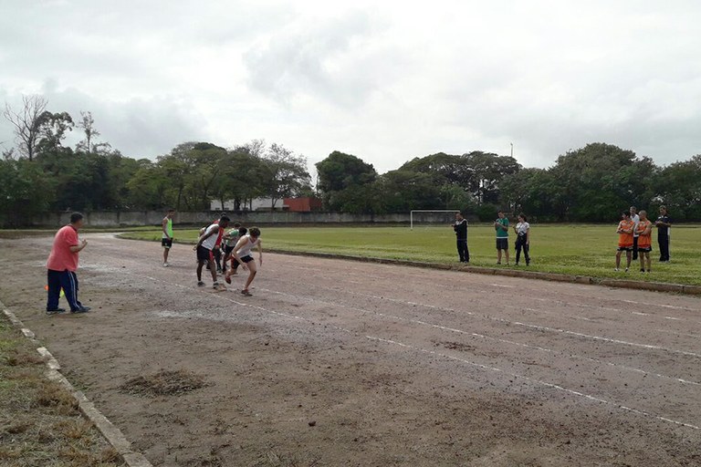 Equipe de Atletismo do Campus Cambuci treina para o V JIF Sudeste