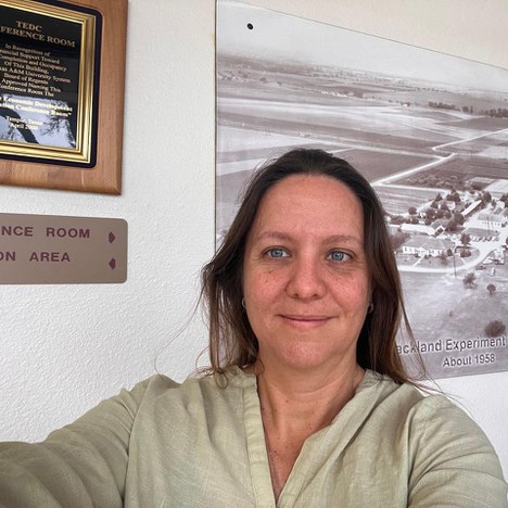 Aluna do AmbHidro estuda soluções para efeitos de chuvas e secas extremas