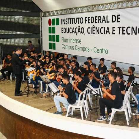 Inscrições abertas para bolsas da Orquestra de Violões