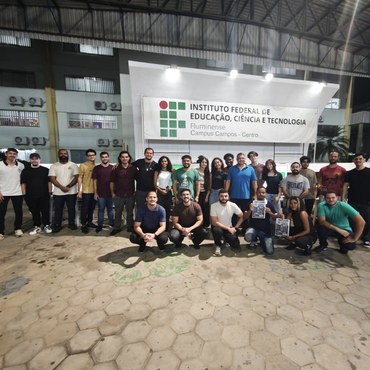 Participantee e avaliadores (Foto: Divulgação).
