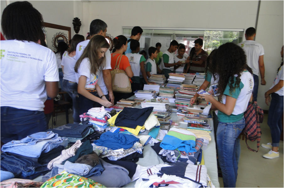 Bazar sustentável na Semana do Saber