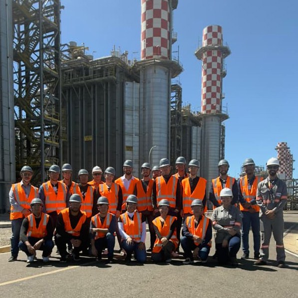 Visita técnica de estudantes de Engenharia Elétrica