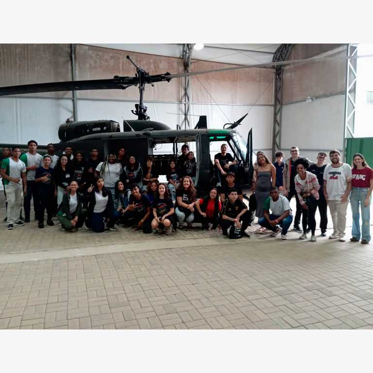 Curso Preparatório Goitacá participa de aulão com Lula e ministros