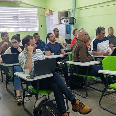 Funcionários da empresa TechnipFMC em curso ministrado no IFFluminense.