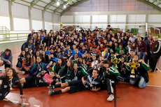 Professores e estudantes atletas do Campus Campos Centro (Divulgação)