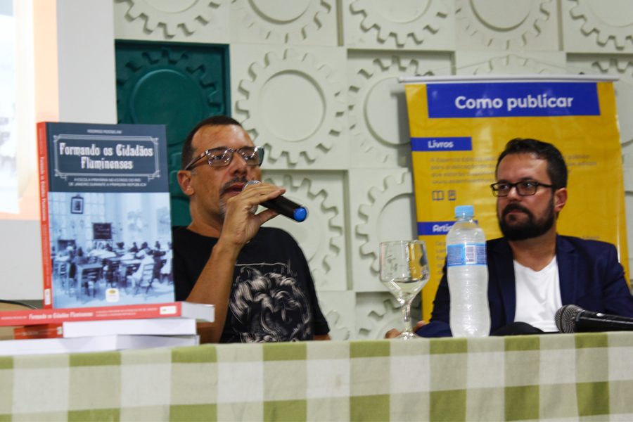 Conversa com autor: Lançamento do livro "Formando os cidadãos fluminenses"