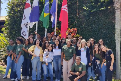 Estudantes e professores do programa Partiu IFF do Campus Campos Centro em visita guiada ao Porto do Açu (Foto: Divulgação).