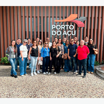 Equipe gestora do IFF Campus Campos Centro e da Coordenação de Estágio, em visita guiada ao Porto do Açu (Foto: Divulgação).