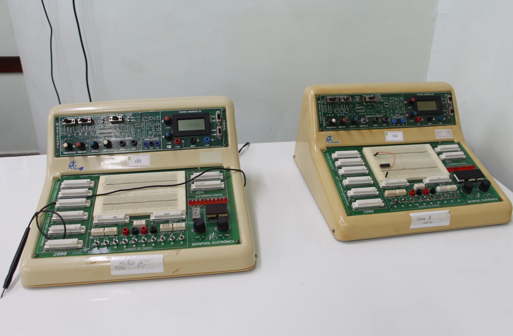 Eletrônica Digital A-28