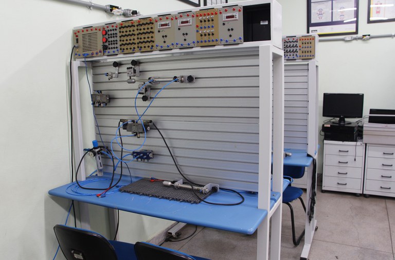 Hidráulica e Pneumática