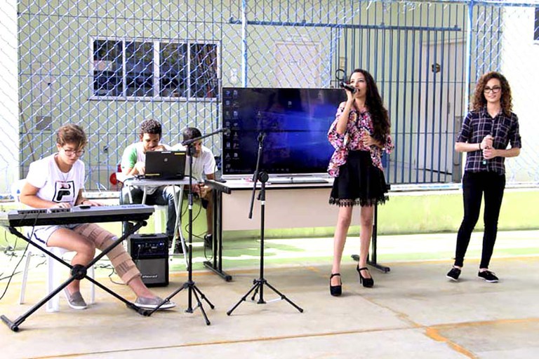 Campus Guarus realiza feira cultural sobre países e línguas estrangeiras