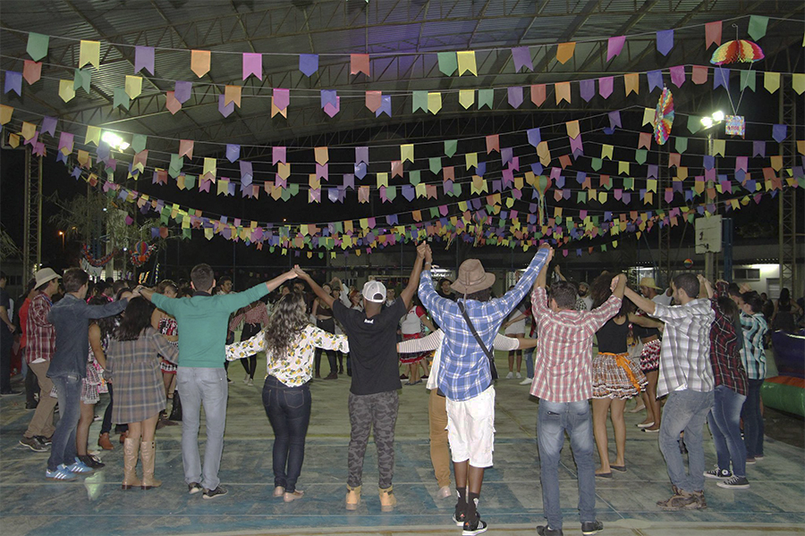 Festa Julina do Campus Campos Guarus arrecada mais de 300 kg para doação