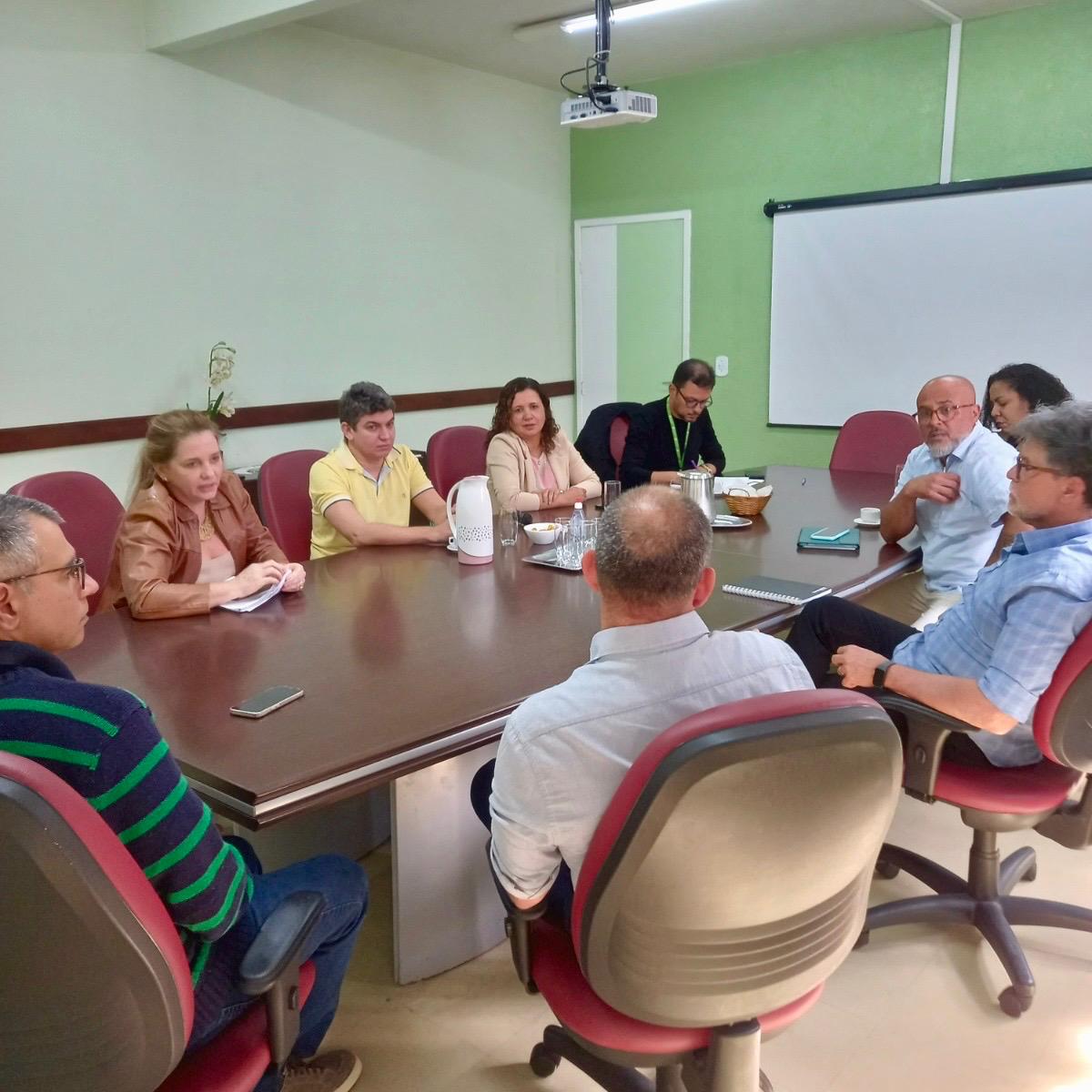 IFF Guarus e Faculdade de Medicina de Campos discutem ações conjuntas nas áreas de ensino, pesquisa e saúde