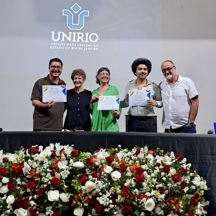 Professor do IFF Guarus recebe premiação da UNIRIO por tese de doutorado