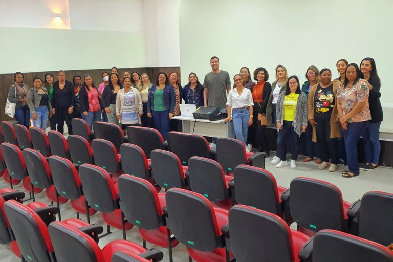IFF Itaboraí promove encontros presenciais do Curso FIC de alfabetização e letramento