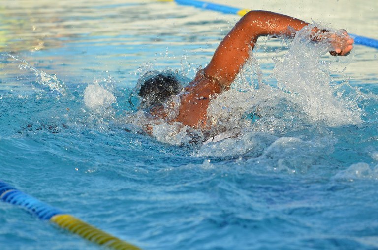 Natação na piscina do IFFluminense Itaperuna