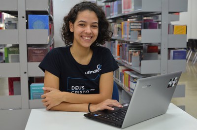 A aluna Mariah Cunha, que teve seu projeto aprovado para pré-incubação