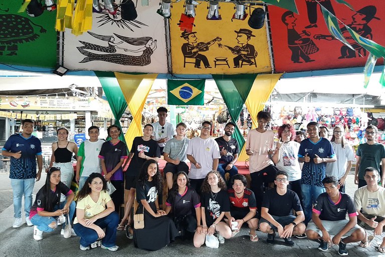 Alunos do IFF Itaperuna em viagem ao Rio