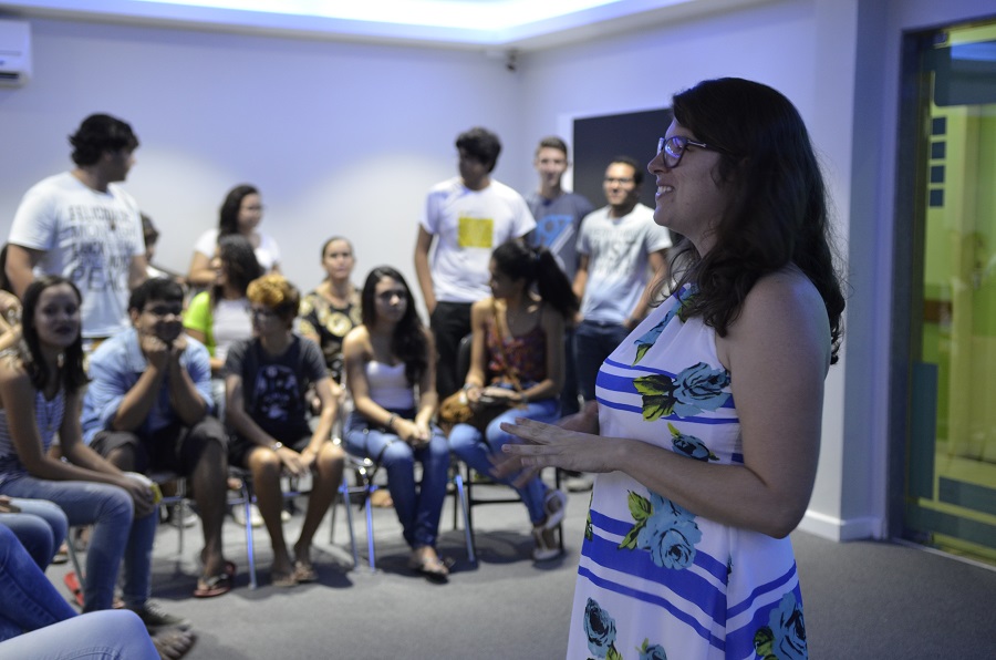 Lançamento de revistas eletrônicas de alunos