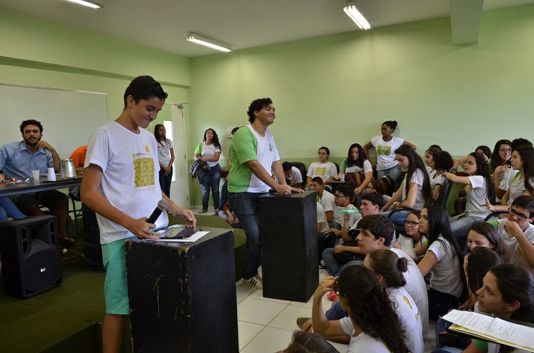 Debate para eleição do Grêmio Estudantil