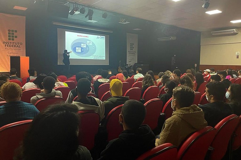 Encontro de Química no IFF Itaperuna