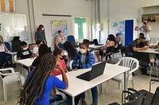 A aula aconteceu em laboratório do Parque Acadêmico Industrial do IFF Itaperuna