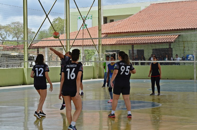 Vôlei feminino nos JICs do IFF
