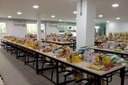 Entrega de kits de alimentos no IFF Itaperuna