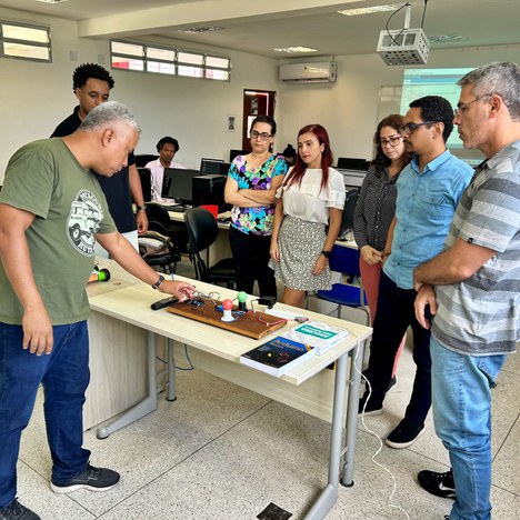 Professores do IFF Maricá participam de capacitação sobre Robótica Educacional