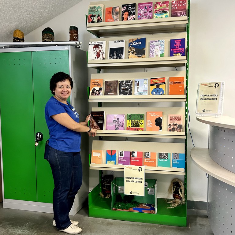 Biblioteca do IFF Maricá