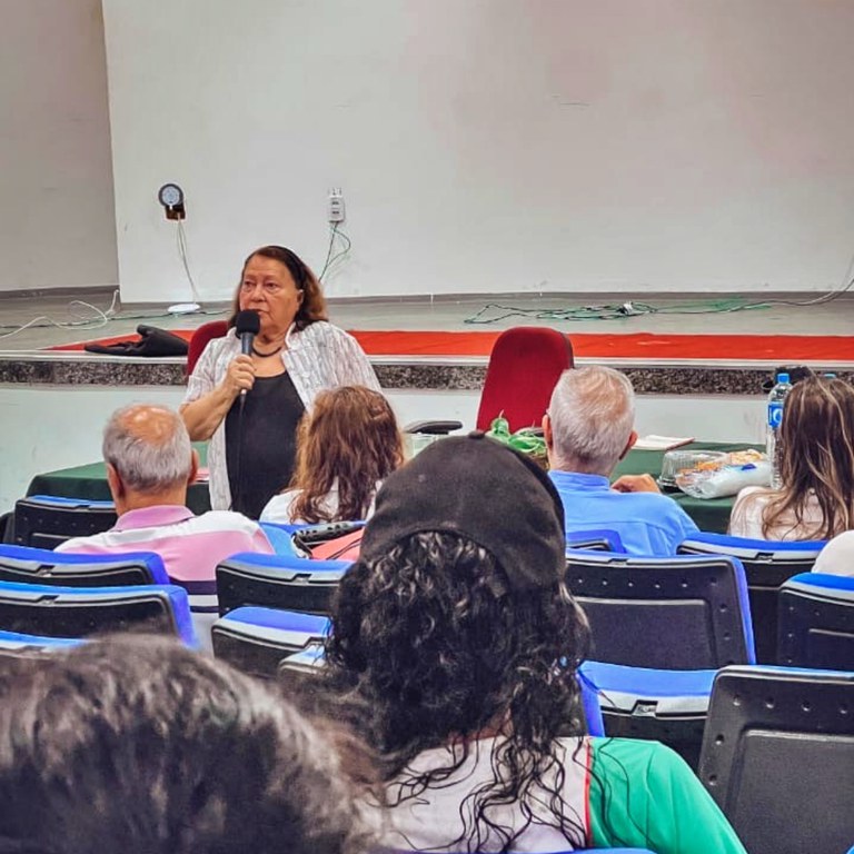 Encontro com autores no IFF Maricá