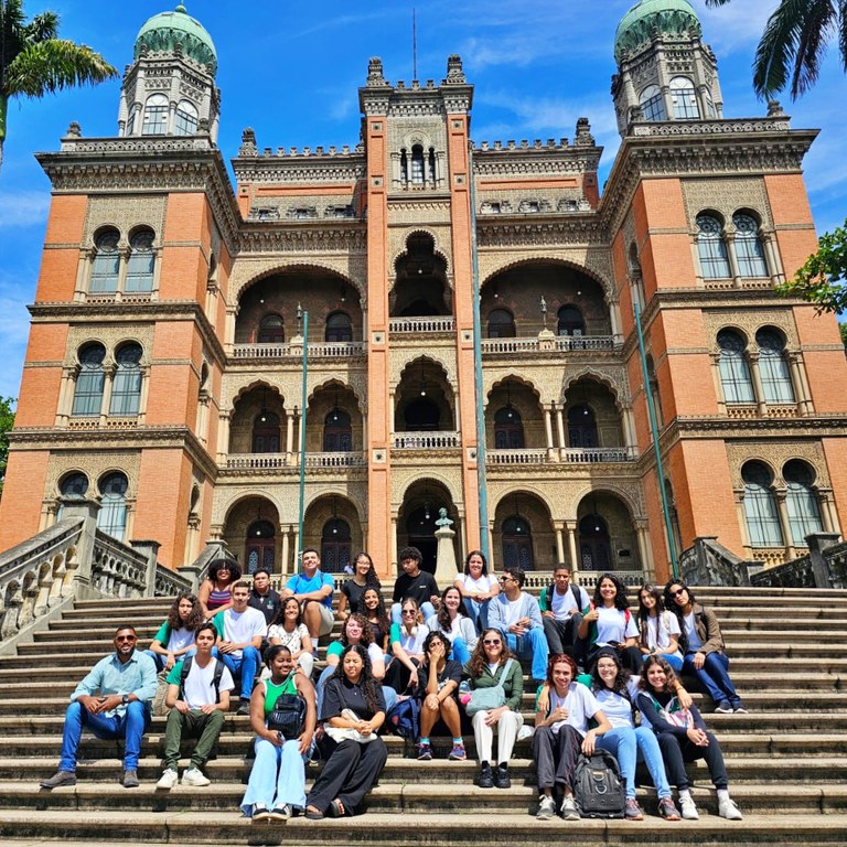 Alunos do IFF Maricá na FioCruz