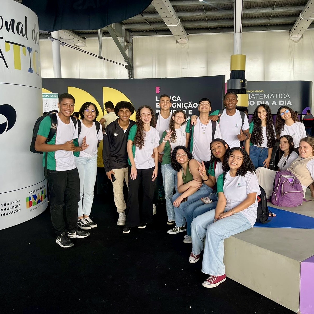 Visita de alunos do IFF Maricá no FestMat