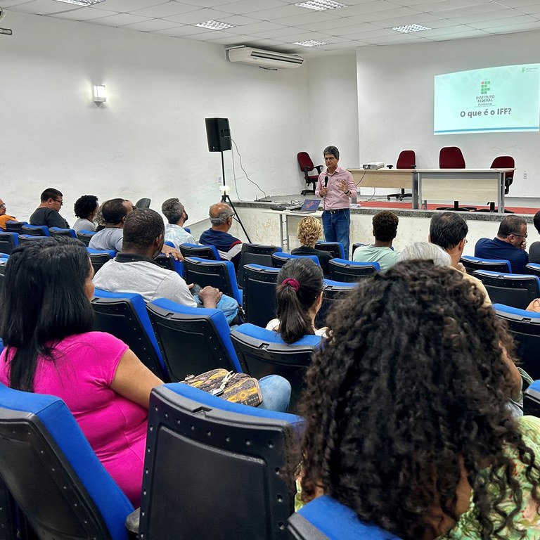 Aula inaugural do Formatec no IFF Maricá