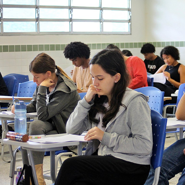 Simulado do Enem no IFF Maricá