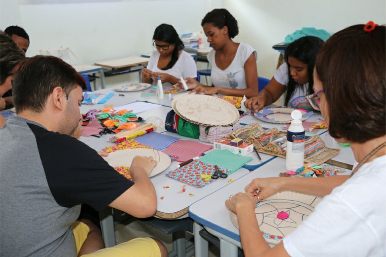 Semana de Ensino, Pesquisa, Extensão e Cultura reúne 300 participantes