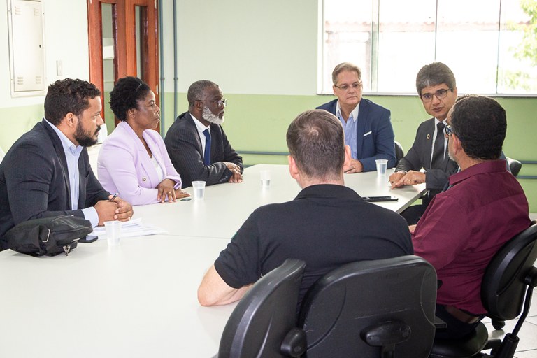 Polo de Inovação recebe a visita de reitor da Universidade de Luanda
