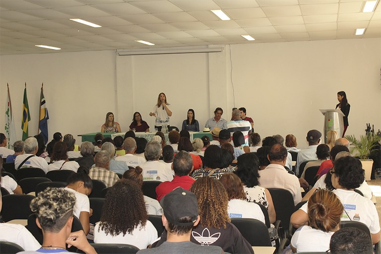 Campus Quissamã promove aula inaugural para adolescentes e idosos