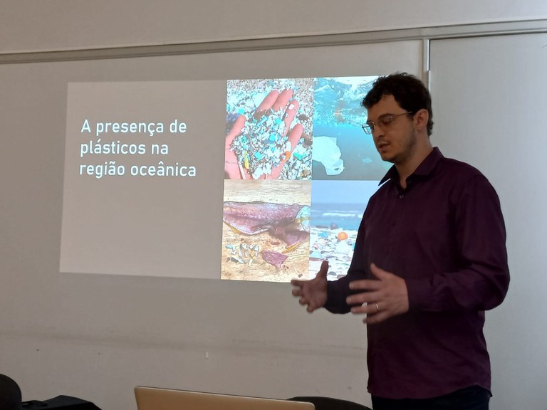 Apresentação do doutorando Nikolas na Universidade de Lisboa.