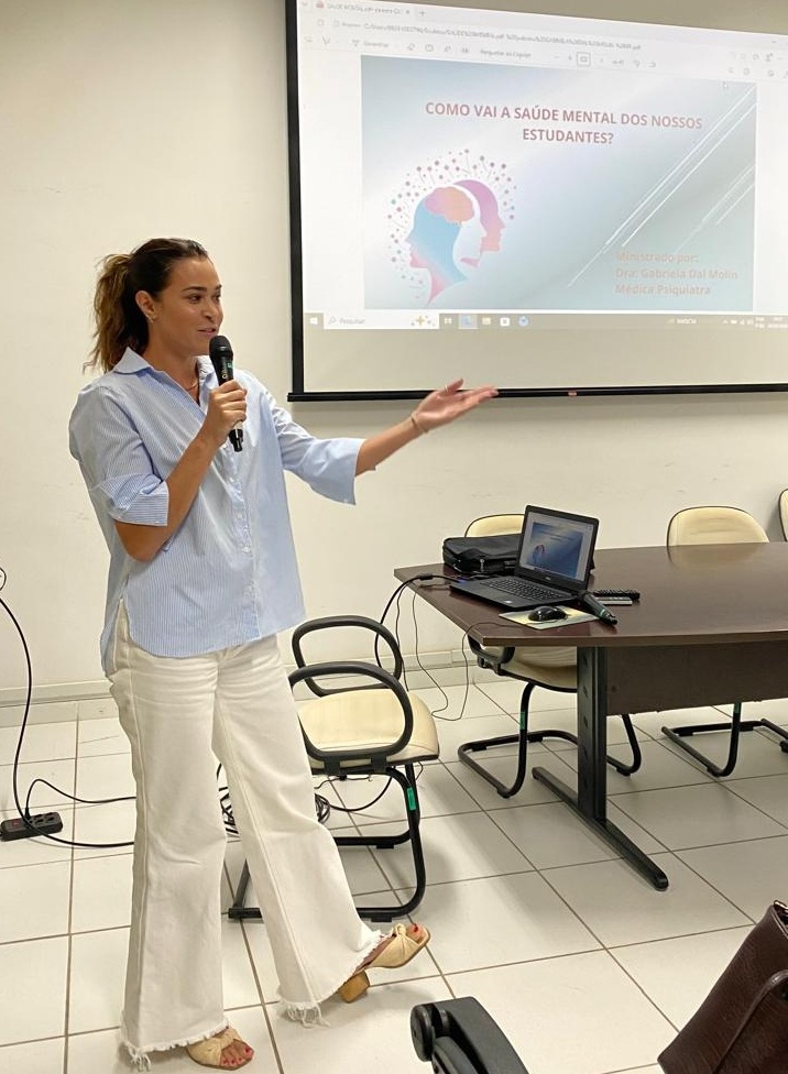 Comissão Permanente de Saúde Mental do IFF debate o cuidado coletivo